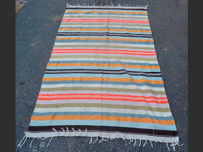 MULTI-COLOURED RUG, 188 x 106cm