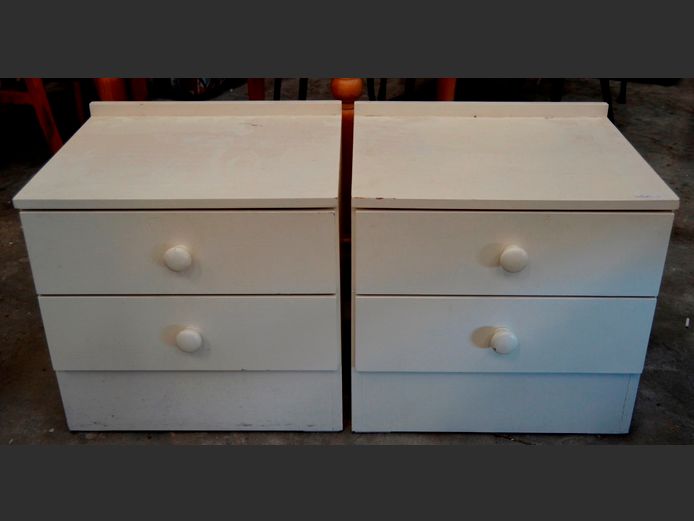 PAIR WHITE MELAMINE 2-DRAWER BEDSIDE PEDESTALS, 51 x 42 x 51cm [Chipped in places]