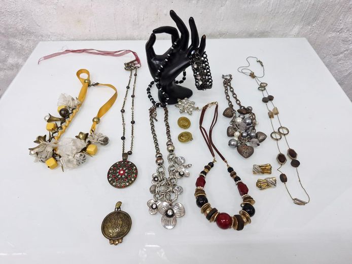 Costume Jewellery Lot - Necklaces, Bracelet, Earrings & Tokens