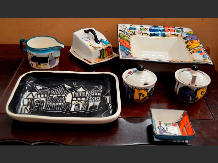 INTSHIBA HAND PAINTED POTTERY WARE & OTHERS [Butter dish base damaged]
