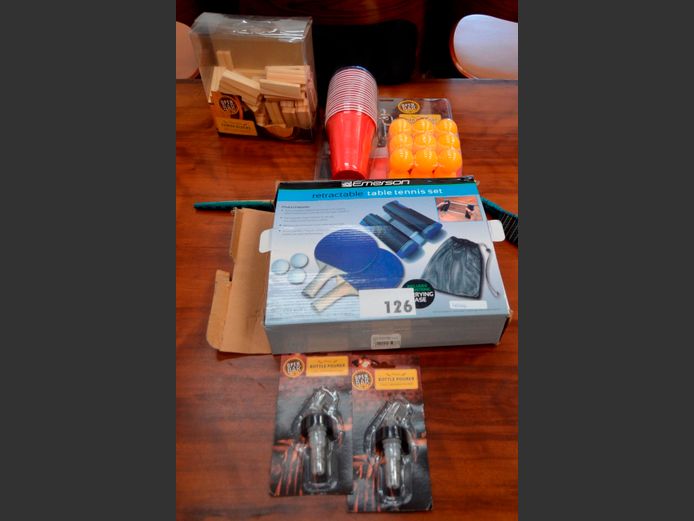 BEER PONG SET, EMERSON RETRACTABLE TABLE TENNIS SET, etc