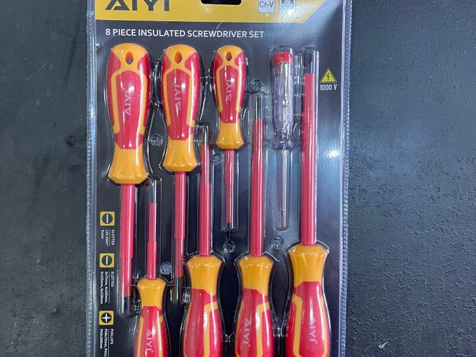 Insulated screwdriver set 8piece x1 