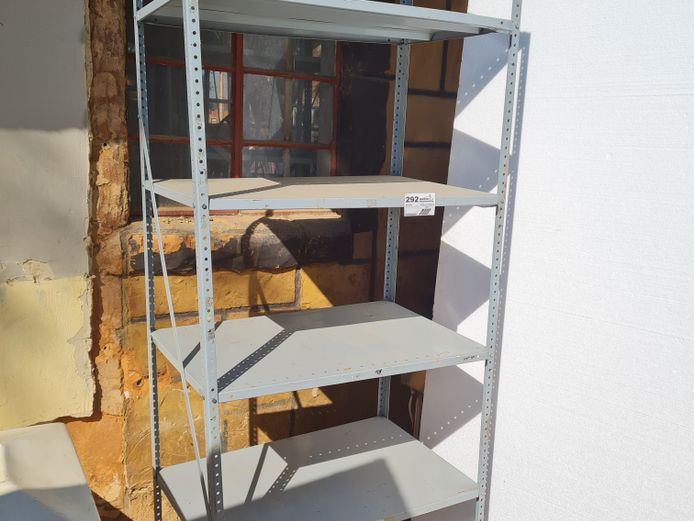 1 X BOLT AND NUT SHELF
