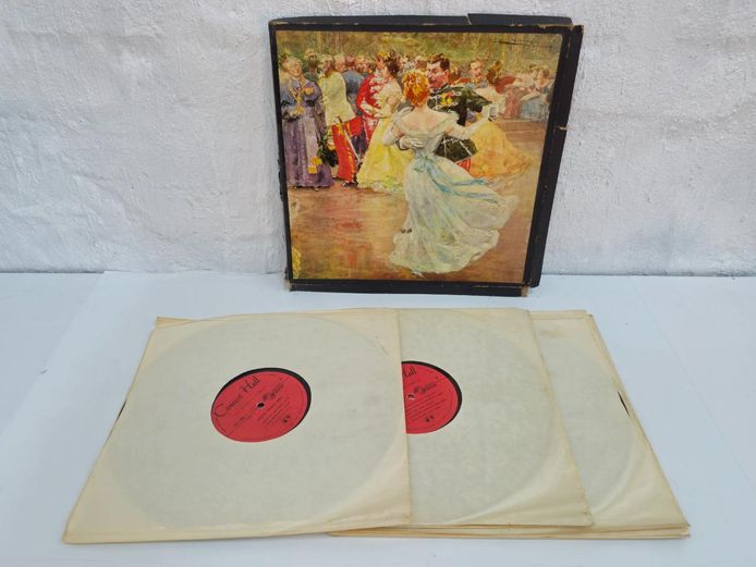 The Strauss Family Concert Hall Vinyl Record Box Set