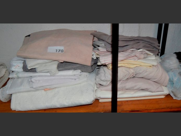 FITTED SHEETS, PILLOWCASES, CURTAINS, etc