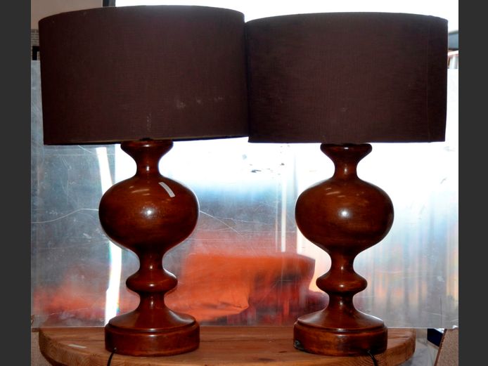 PAIR BROWN RESIN LAMPS WITH SHADES