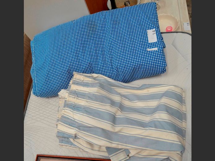 BLUE CHECK SINGLE DUVET COVER WITH INNER & PAIR BLUE STRIPED CURTAINS