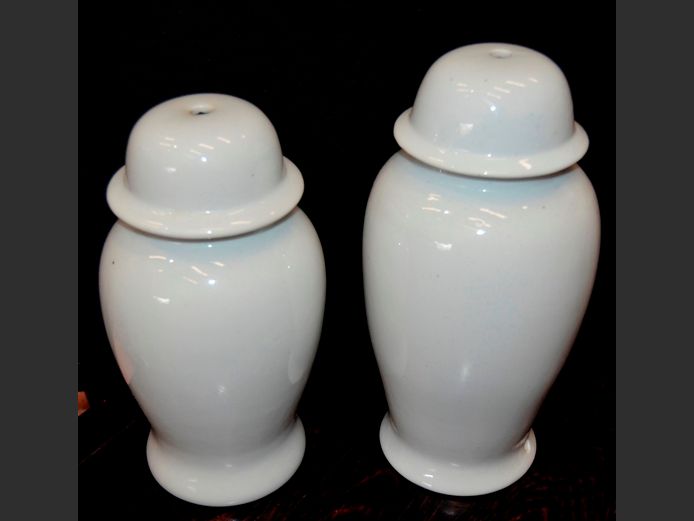 SET OF 2 WHITE CERAMIC LAMP BASES, 34cm High & 30cm High