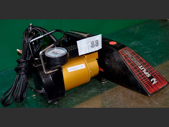 LOT: KIRBY HANDHELD VACUUM CLEANER & A MINI COMPRESSOR [Untested]