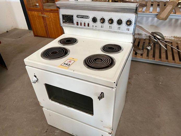 Defy 424 Stove