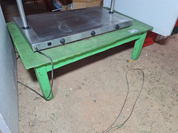 WOODEN TABLE