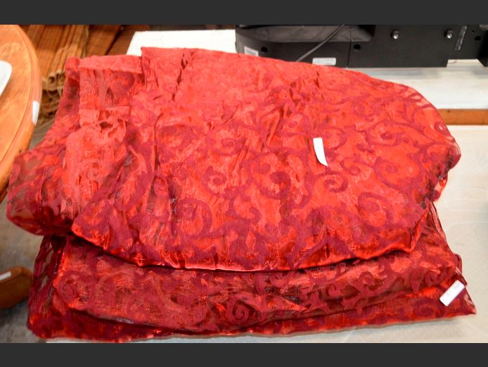 SET OF 4 DROPS RED ORGANZA CURTAINS