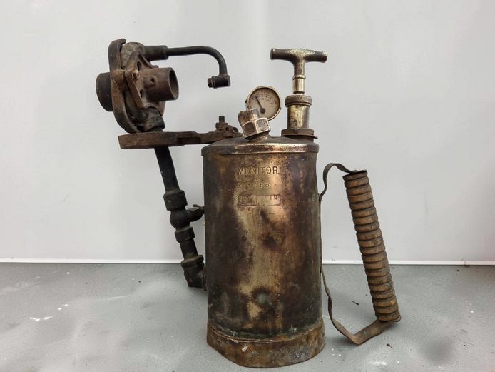 Antique British Monitor No. 52 Brass Paraffin Blowlamp / Furnace