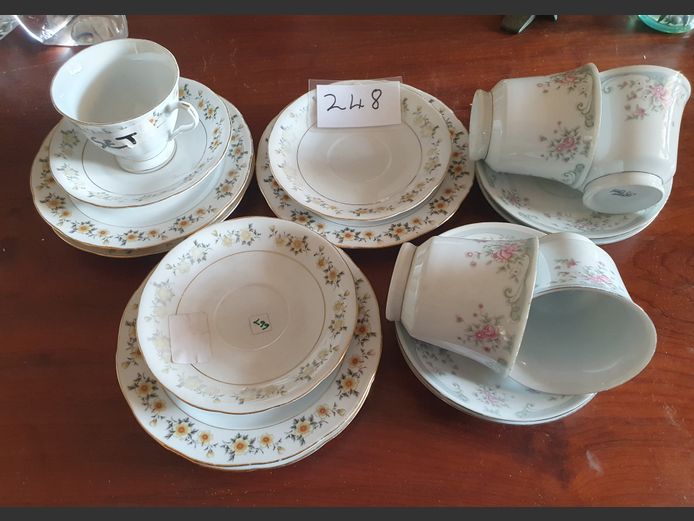 LOT: REGENT CHINA & OTHER TEA CUPS, SAUCERS, CAKE PLATES, etc