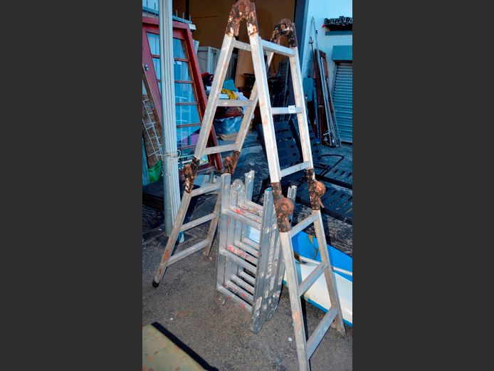 LOT OF 2: ALUMINIUM 12-STEP FOLDING LADDERS [Damage to 1]