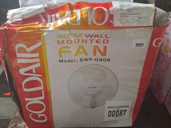 LOT OF 2 GOLDAIR 40CM WALL MOUNTED FANS (DAMAGED) 