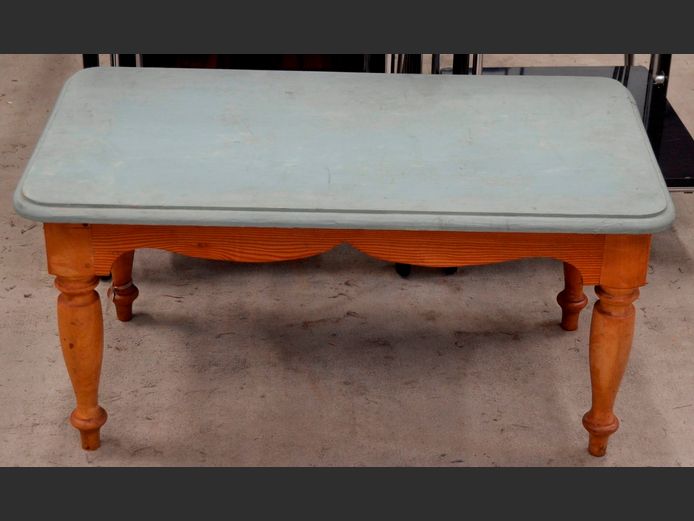 OREGON PINE COFFEE TABLE WITH GREEN PAINTED TOP, 83 x 46 x 42cm