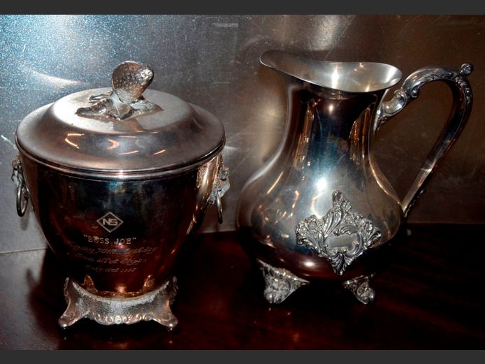 WINDSOR SILVERWARE SILVER PLATE ICE BUCKET & PITCHER