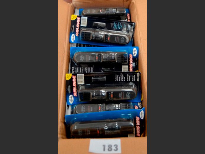 LOT: 20 x LUCKY SUPA SHAVERS [Untested]