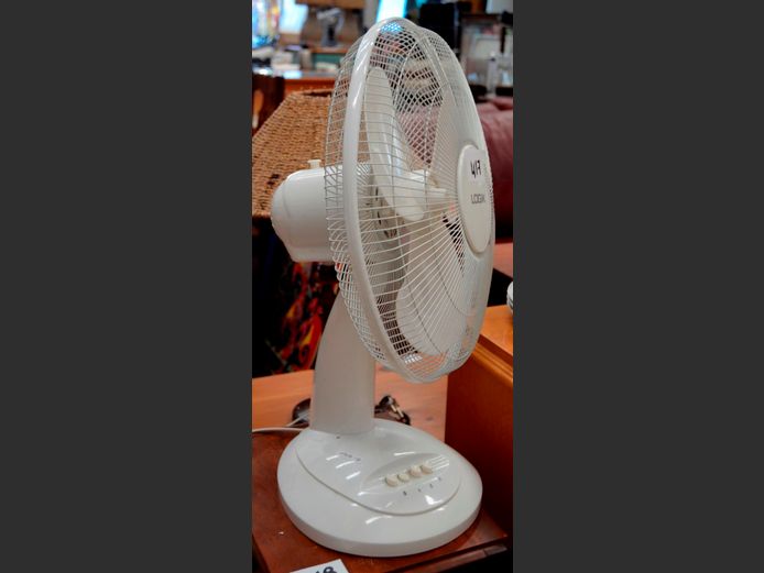LOGIK DESK FAN [Switches on, untested further]