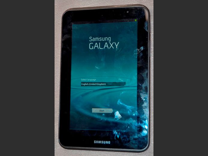 SAMSUNG GALAXY WI-FI 7" TABLET [Switches on, no charger]