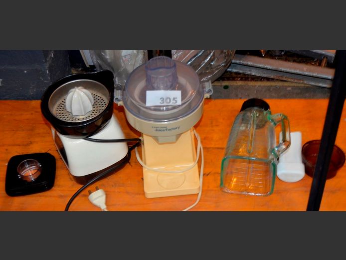 OUTSPAN JUICER, JUICE FACTOR JUICER, etc [, Untested, No plugs]
