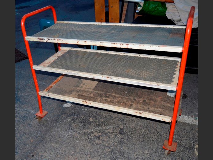 METAL 3-TIER WORKSHOP TROLLEY, 115 x 44 x 97cm [Rusty]