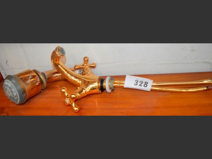 BRASS TAP & SHOWER HEAD