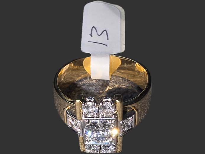 18CT YG ENGAGEMENT RING WITH 6 X +- 0625CT, 1 X +- 625CT DIAMONDS