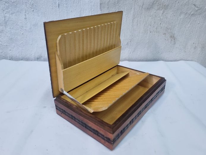 Vintage Wooden Cigarette Dispenser Box with Lift-Up Tray