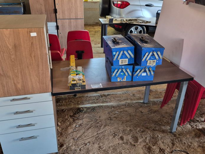 DESK WITH CABINETS