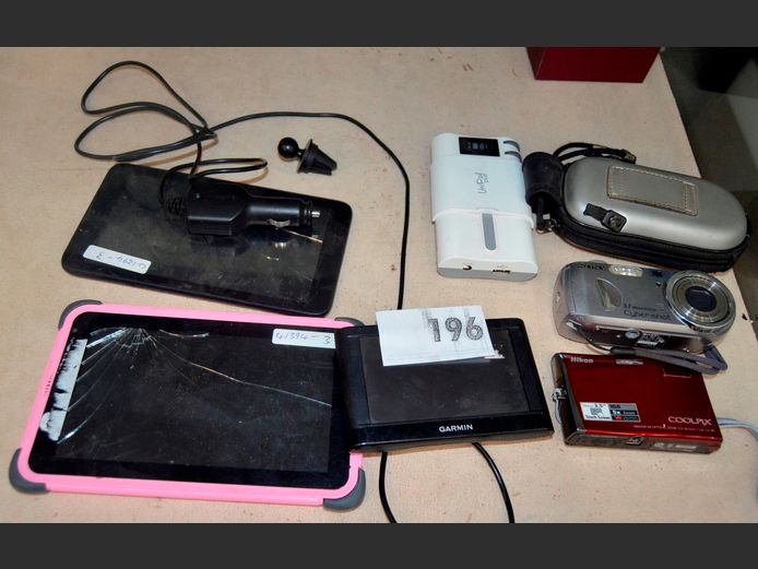 GARMIN GPS, NIKON COOLPIX DIGITAL CAMERA, VODAFONE TABLET, etc [Untested]
