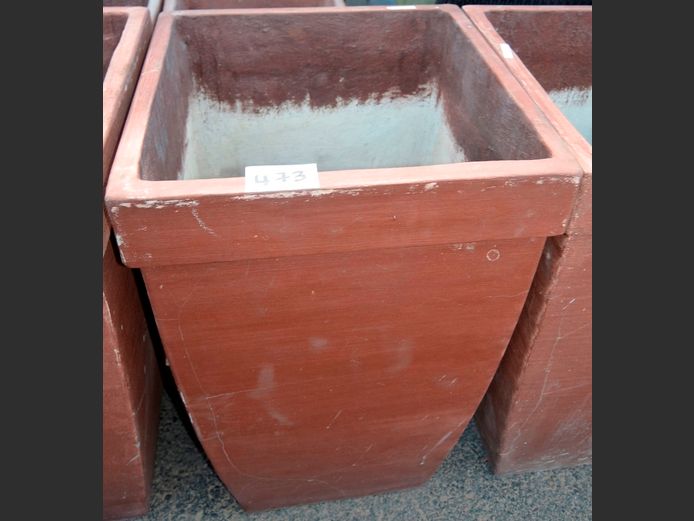 BROWN TAPERED PLANT POT, 49 x 48 x 78cm