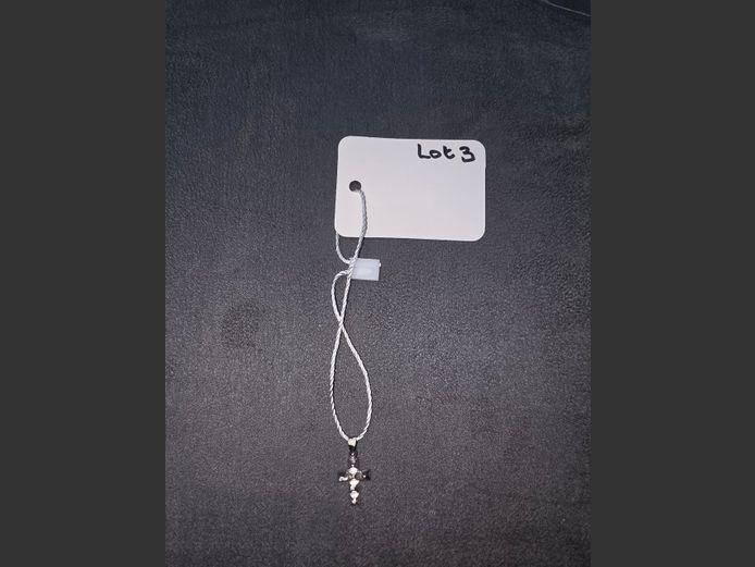 9CT CROSS 1.9g