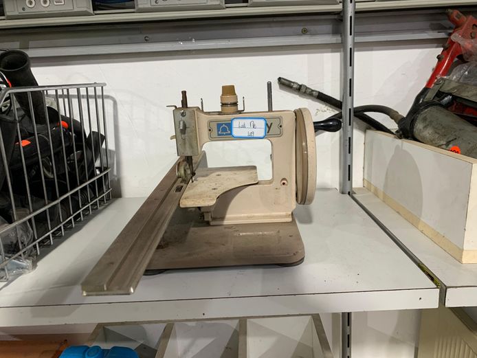 Small Sewing Machine 