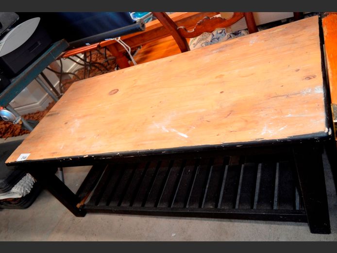 BLACK PAINTED COFFEE TABLE WITH BOTTOM SHELF, 131 x 65 x 51cm