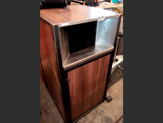 LARGE WASTE BIN STATION [Needs attention, No bin inside]