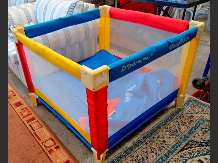 DAYDREAM CHILD'S PLAYPEN, 103 x 103 x 78cm