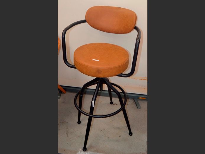BROWN LEATHER & METAL BAR CHAIR [#: 421507272]