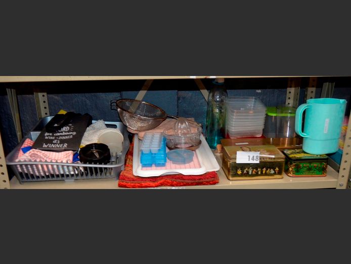 PLASTIC STORAGE CONTAINERS, CHOPPING BOARD, DISH DRYING RACK, etc