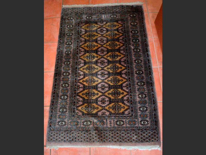 MUSTARD, RUST & BROWN PERSIAN RUG, 150 x 97cm