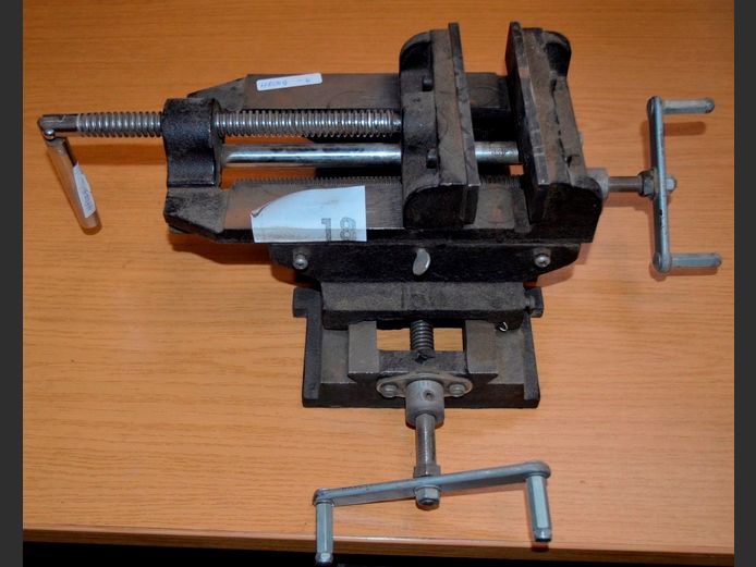 CROSS 2 ACCESS DRILL VICE