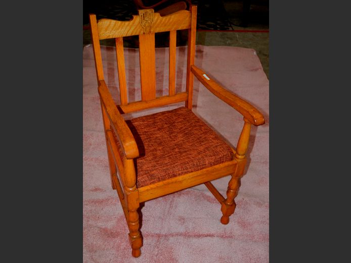 OAK ARMCHAIR