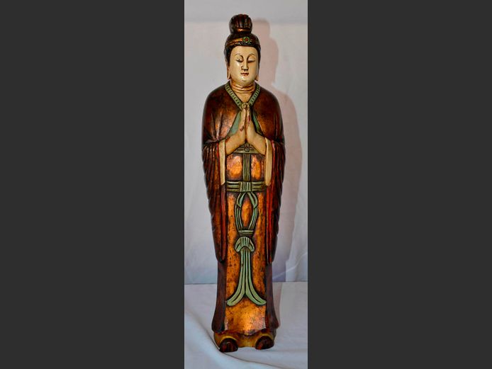 CARVED FIGURINE OF A CHINESE LADY, 60cm High