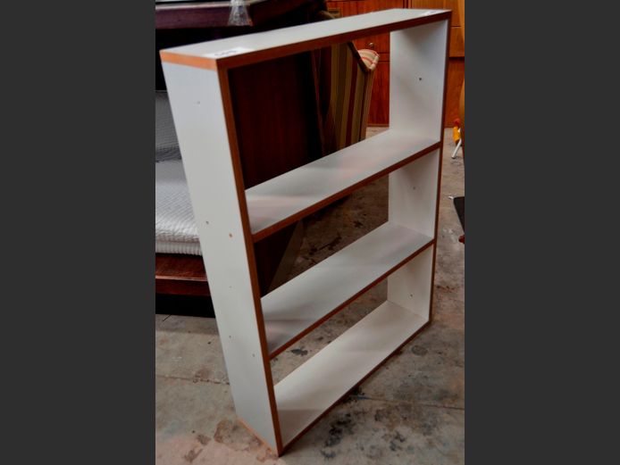 3-TIER WALL MOUNT SHELF, 60 x 15 x 85cm [Needs edging]