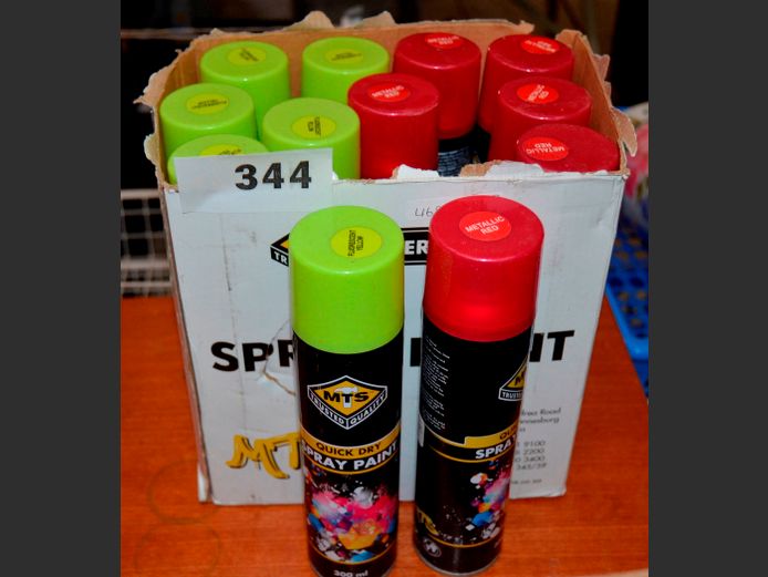LOT: 12 x TINS SPRAY PAINT