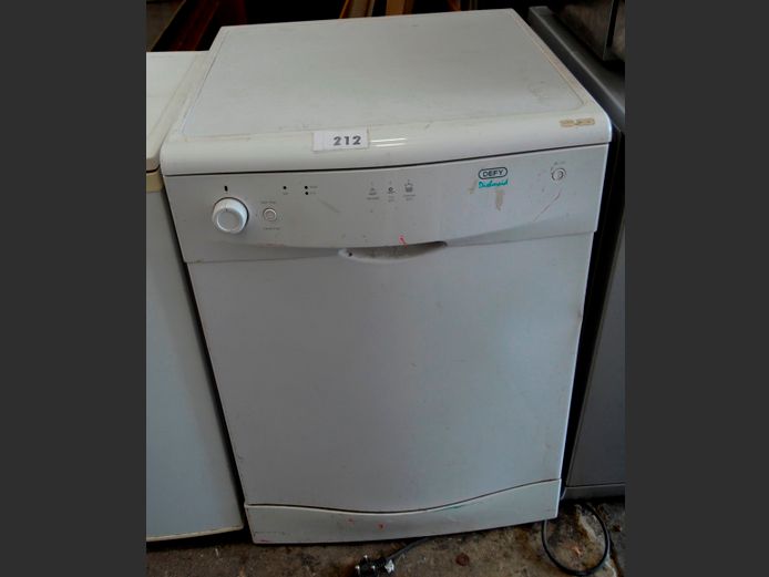 DEFY DISHMAID DISHWASHER [Switches on, untested further]