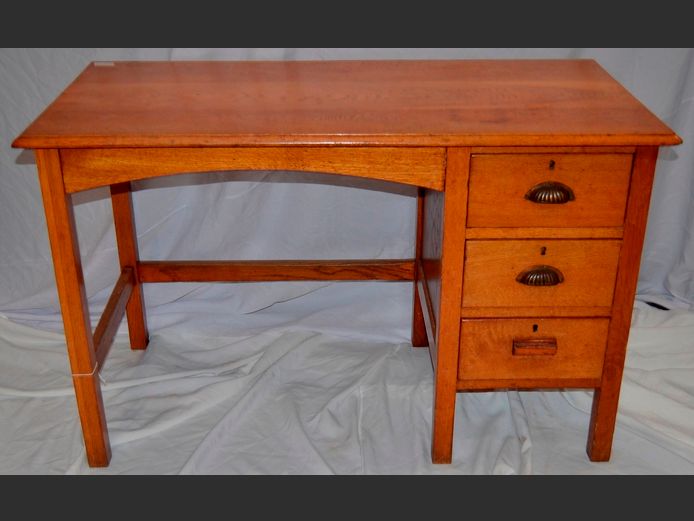 VINTAGE OAK 3-DRAWER DESK