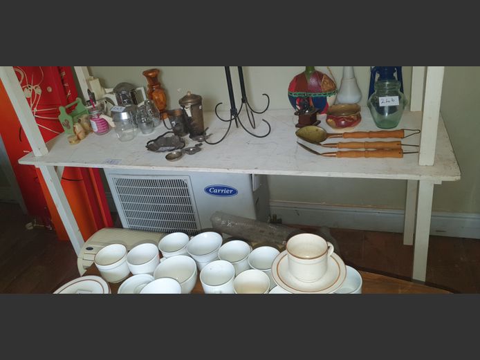 WHITE WOODEN WORK TABLE