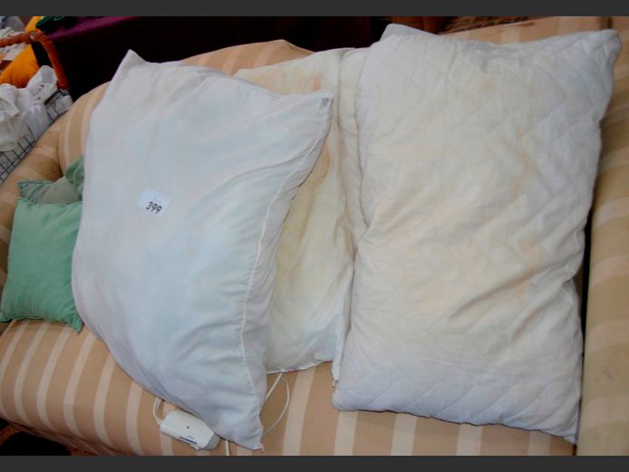 SINGLE DUVET INNER, CONTINENTAL PILLOW, SCATTER CUSHIONS, etc